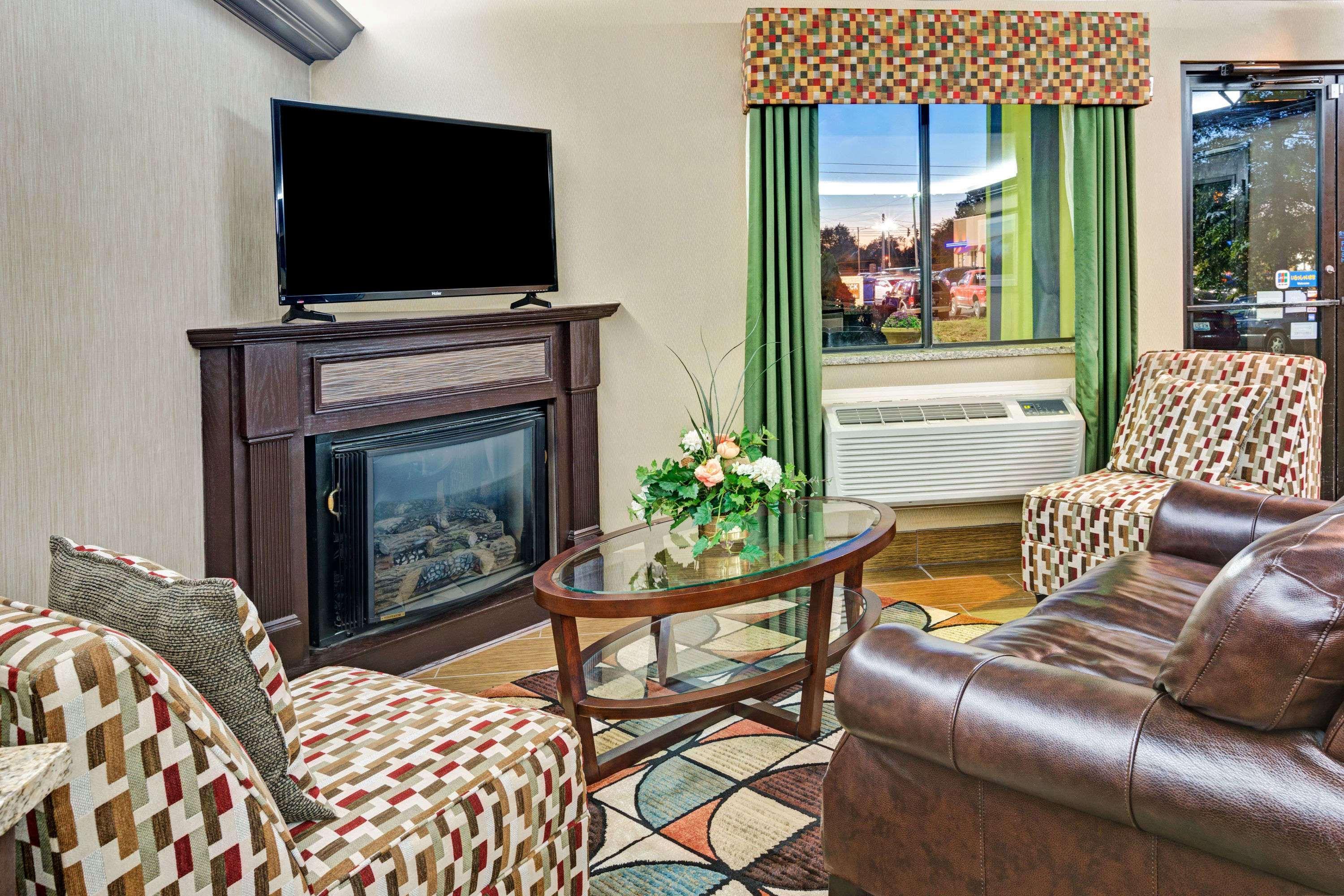 Clarion Pointe Harrodsburg-Danville Екстер'єр фото