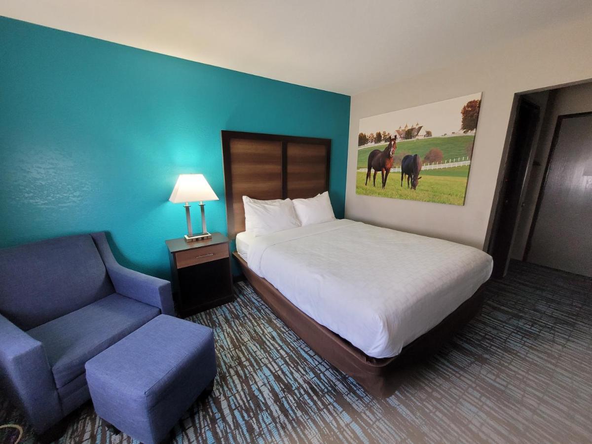 Clarion Pointe Harrodsburg-Danville Екстер'єр фото