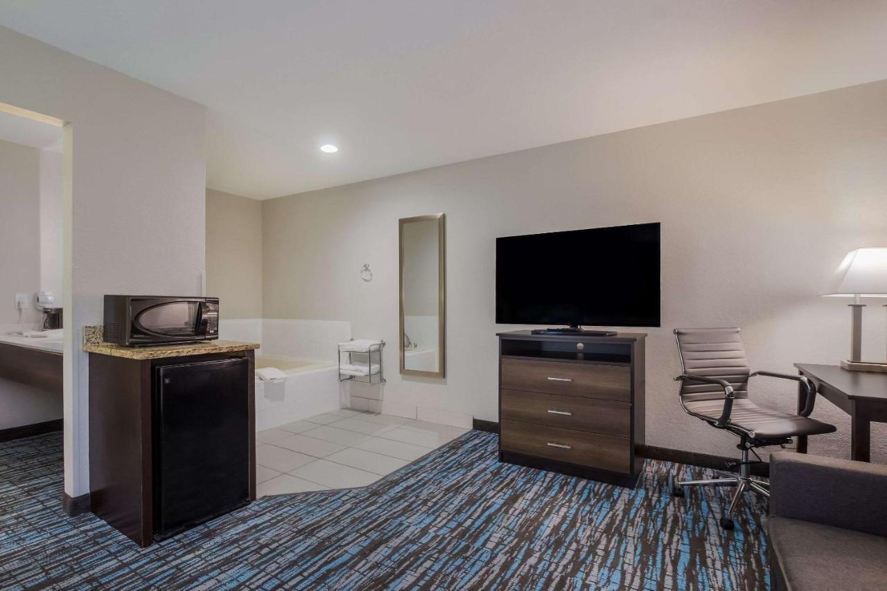 Clarion Pointe Harrodsburg-Danville Екстер'єр фото