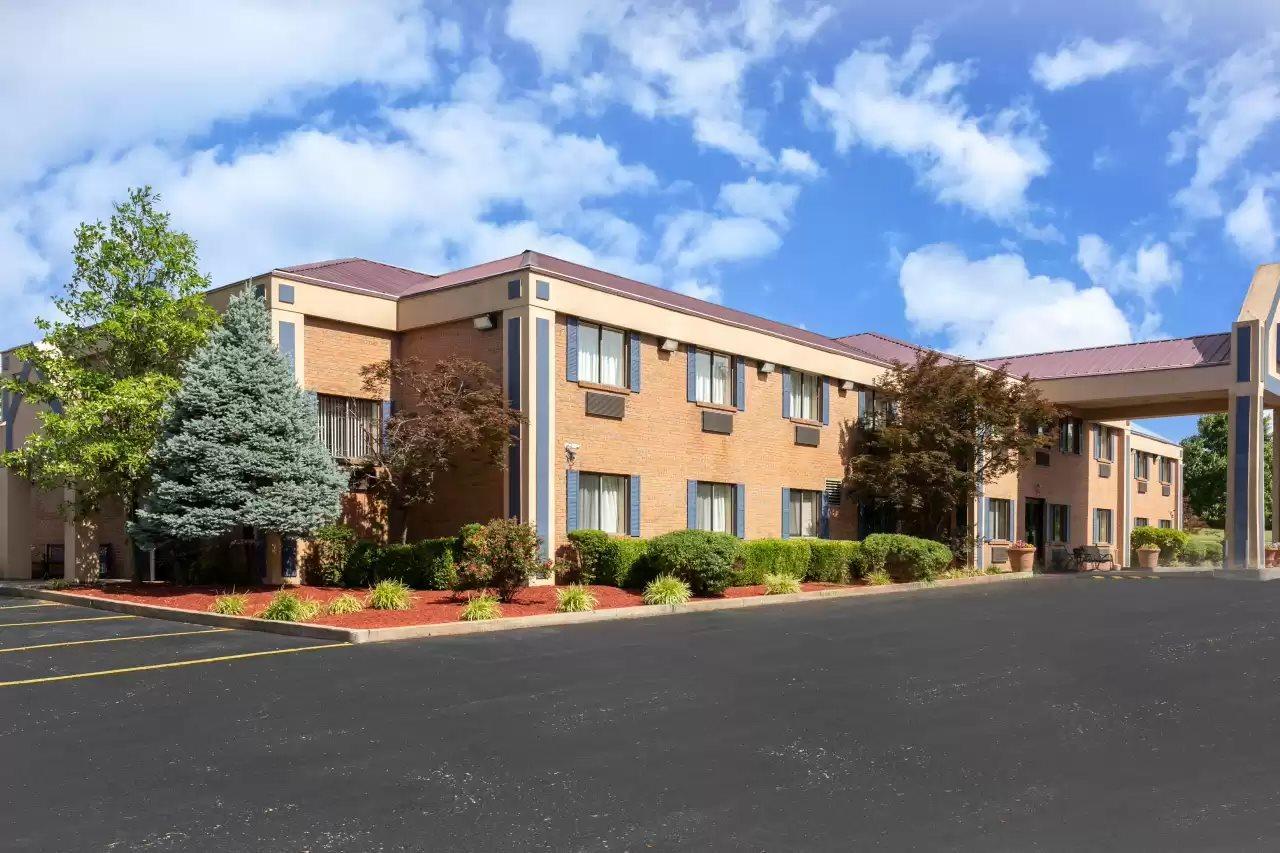 Clarion Pointe Harrodsburg-Danville Екстер'єр фото